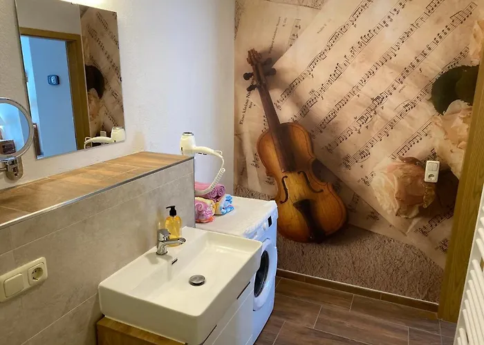 Roland Ranft Direkt Am Kurpark Barrierearm 60qm * Bad Elster