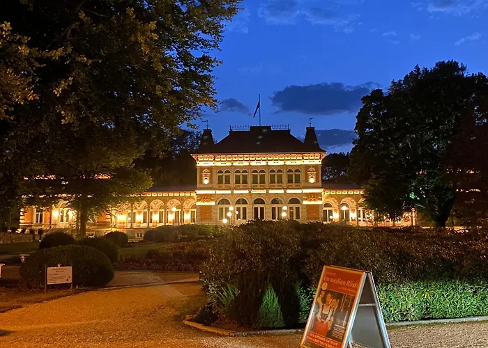 Roland Ranft Direkt Am Kurpark Barrierearm 60qm * Bad Elster